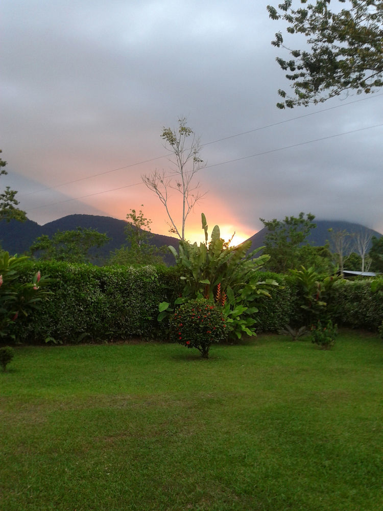 Hotel Las Orquideas La Fortuna 外观 照片